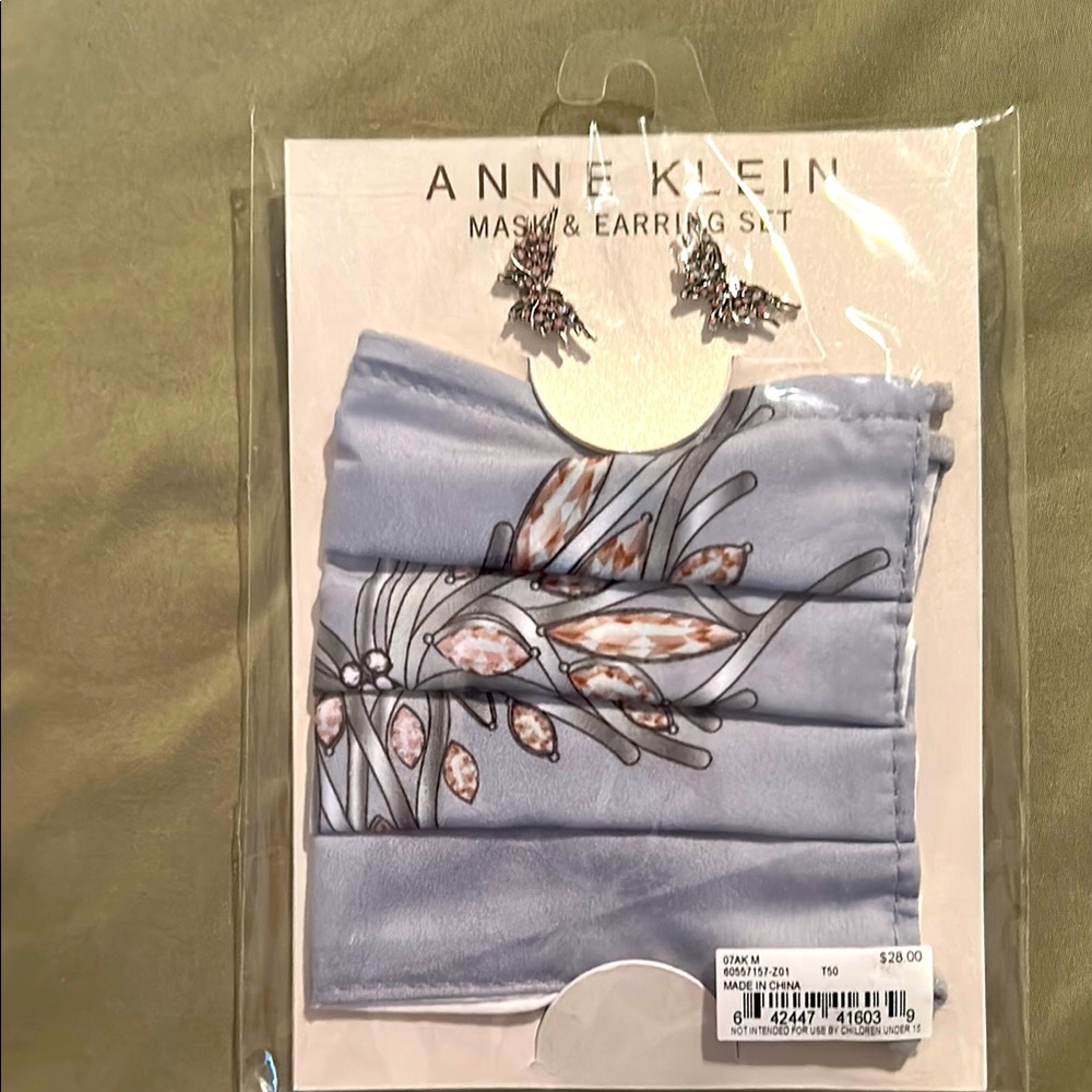 Anne Klein ✂️
